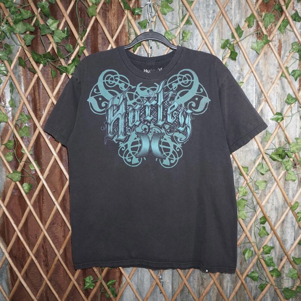 L - Vintage Y2K Hurley T-Shirts tribal grunge faded surf